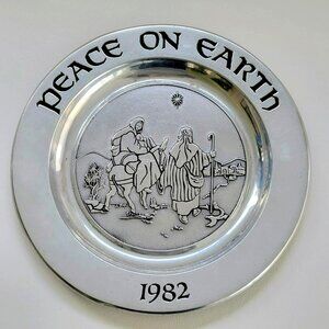 Vintage Wilton Peace On Earth 1982 Pewter Plate, Annual Christmas Collectable